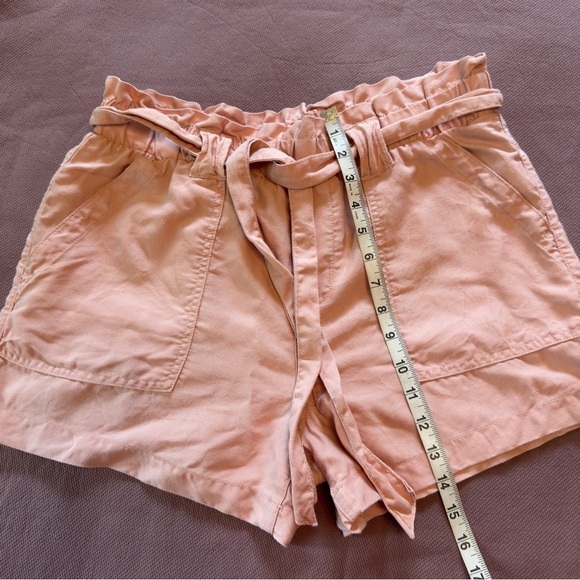 Lot of 4 Stylish Women's Shorts- Pink, Brown, Striped Linen Blend Sizes M and L - Picture 7 of 16